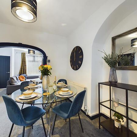 Charming Apartments - Cosy Retreat - Short Drive To City Centre - Free Parking ليفربول المظهر الخارجي الصورة