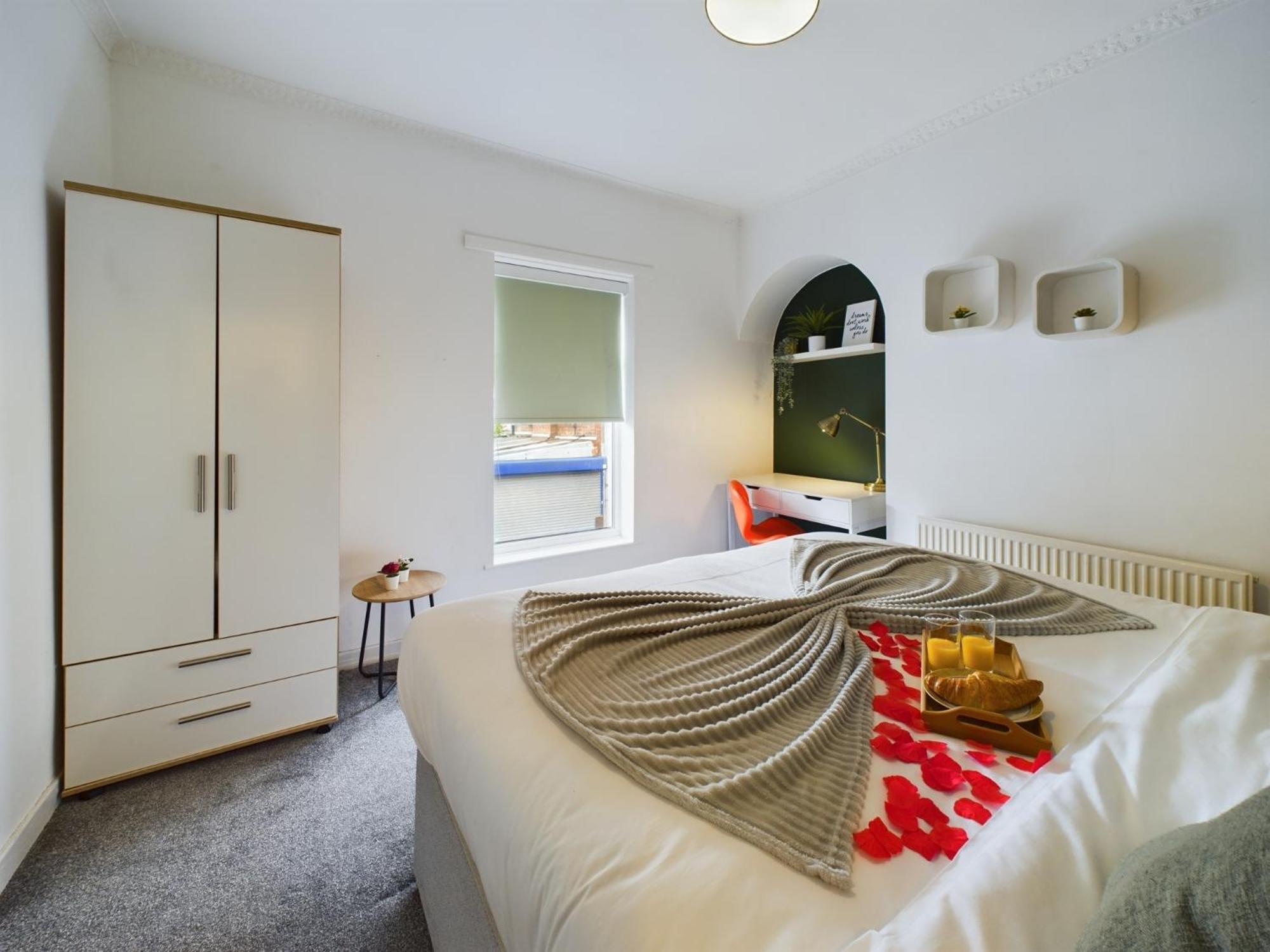 Charming Apartments - Cosy Retreat - Short Drive To City Centre - Free Parking ليفربول المظهر الخارجي الصورة