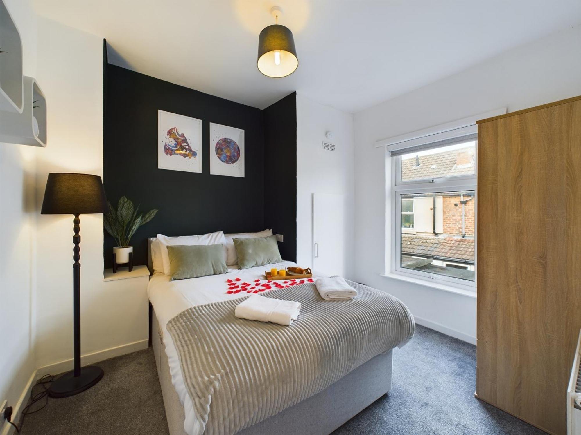 Charming Apartments - Cosy Retreat - Short Drive To City Centre - Free Parking ليفربول المظهر الخارجي الصورة