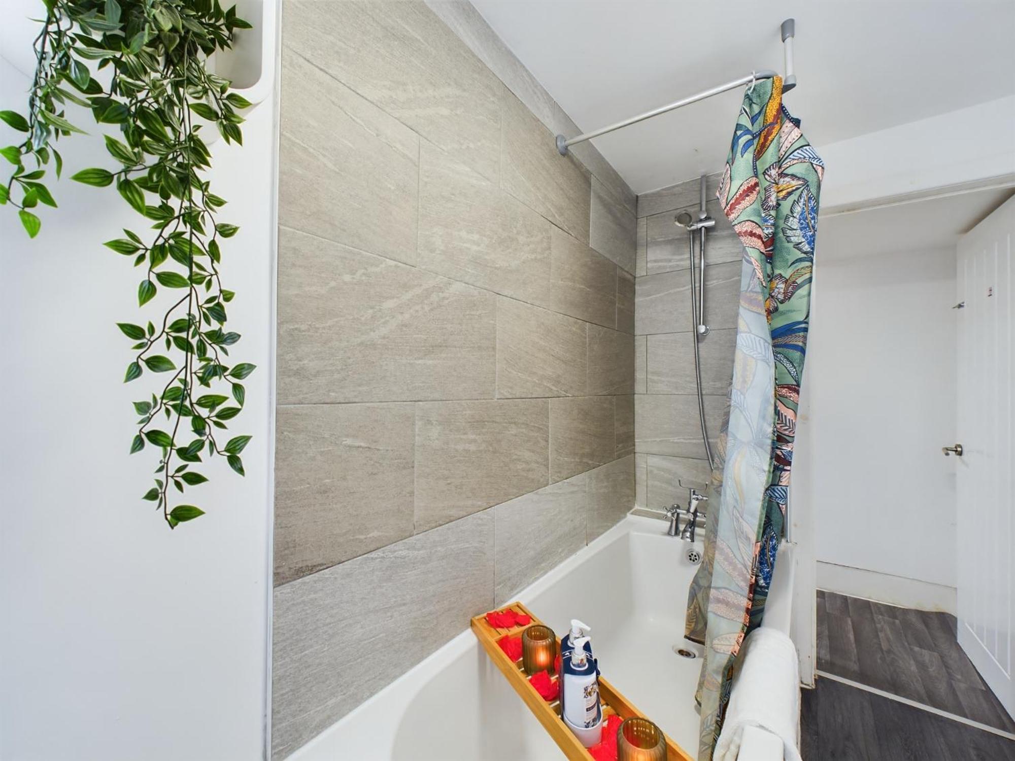 Charming Apartments - Cosy Retreat - Short Drive To City Centre - Free Parking ليفربول المظهر الخارجي الصورة